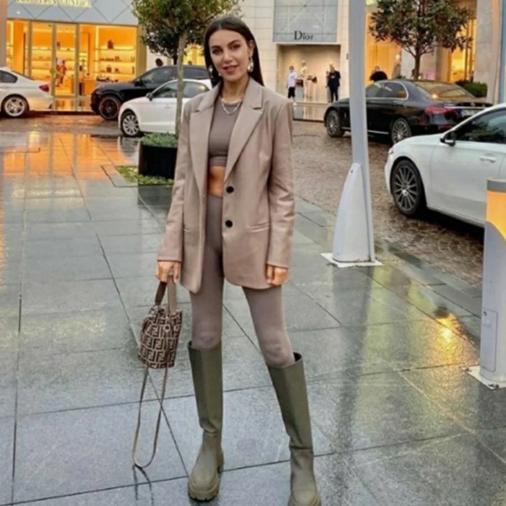 SOLD 🔥Zara faux leather oversized blazer - Picture 7 of 16